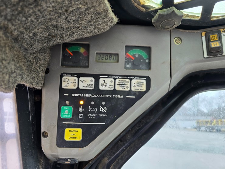 bobcat-t250-image-64