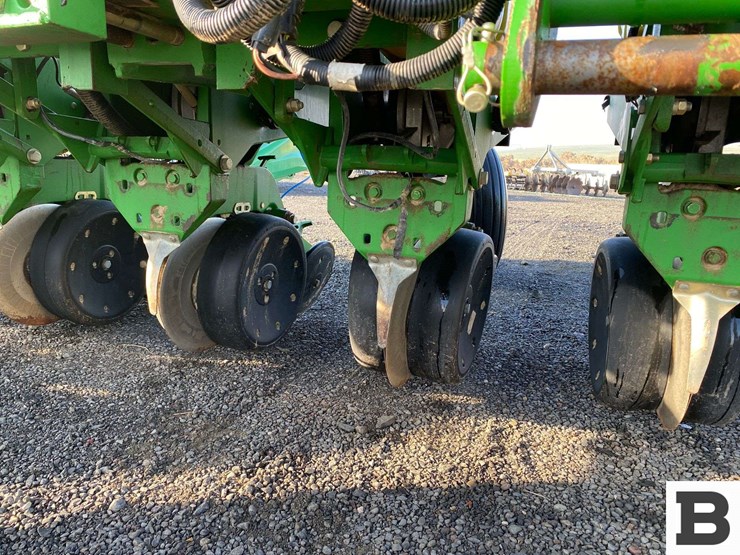 2007-john-deere-1720-image-56