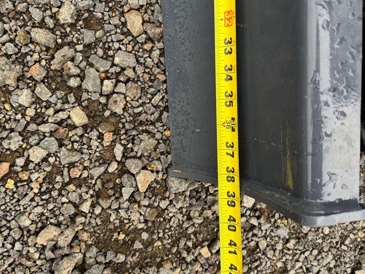 2025-cfg-industrial-qk18r-mini-excavator-image-18