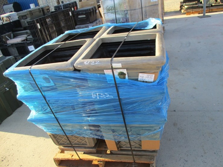 lot-of-24.25"-square-lattice-fiberglass-pots,-image-1