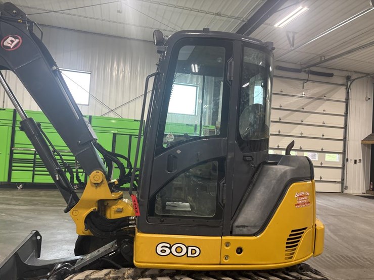 deere-60d-image-9