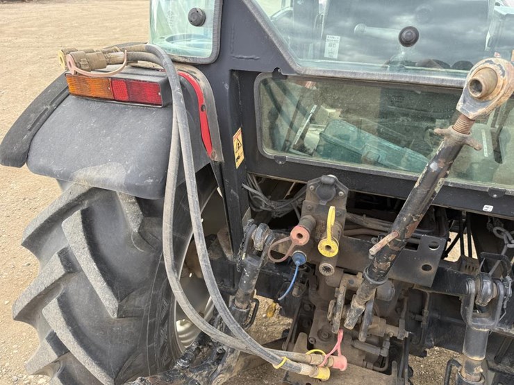 2009-massey-ferguson-3625-image-35