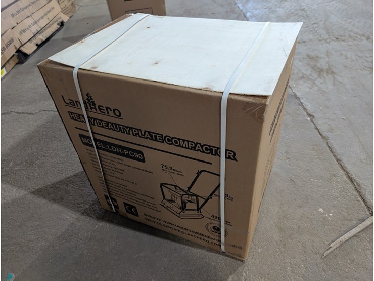 landhero-ldh-pc90-heavy-duty-plate-compactor-image-5
