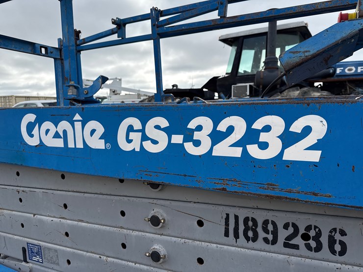 2011-genie-gs3232-image-5