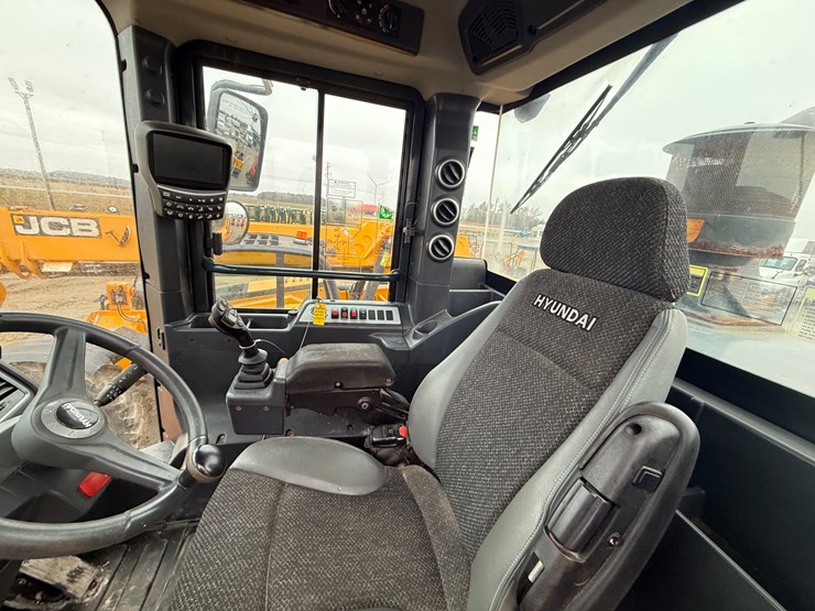 hyundai-hl940-image-79