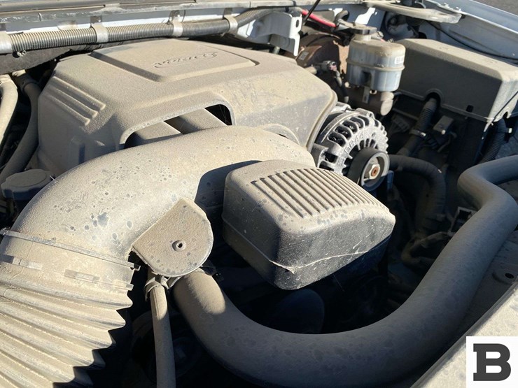 2012-chevrolet-tahoe-image-26