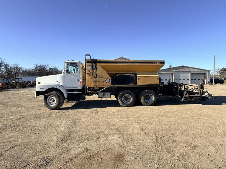 1999-akzo-nobel-hd10-image-2