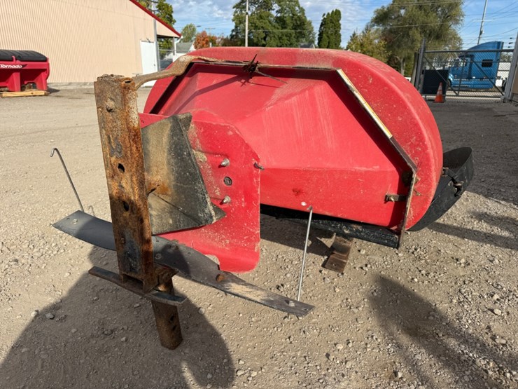 western-2500-salt-spreader-image-7