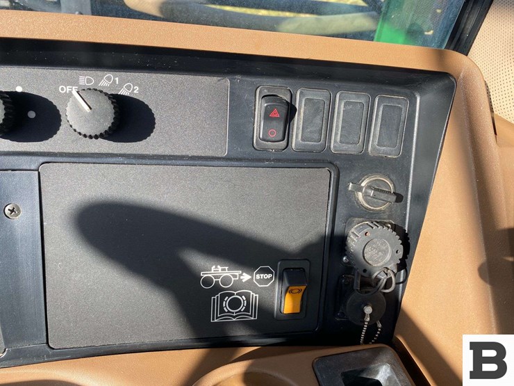 2013-john-deere-4830-image-80