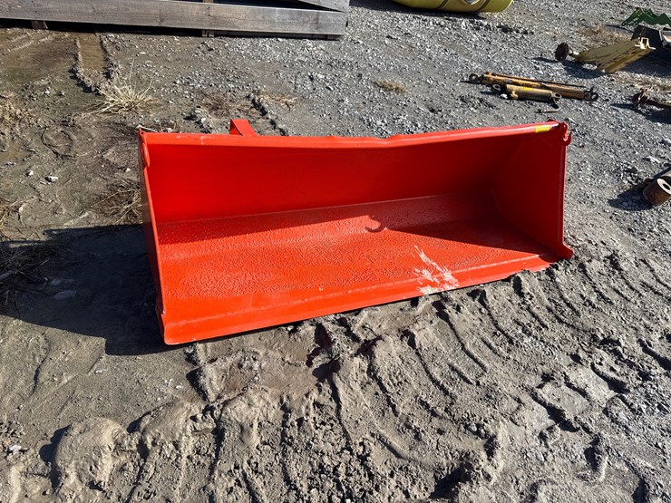 #22648-•-~5.5'-smooth-bucket-image-1