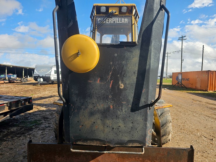 caterpillar-574-image-25