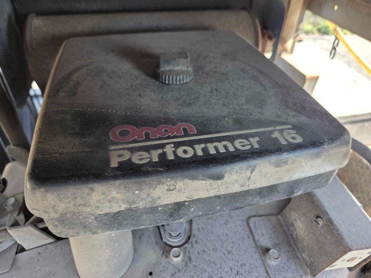 miller-bobcat-225g-image-32