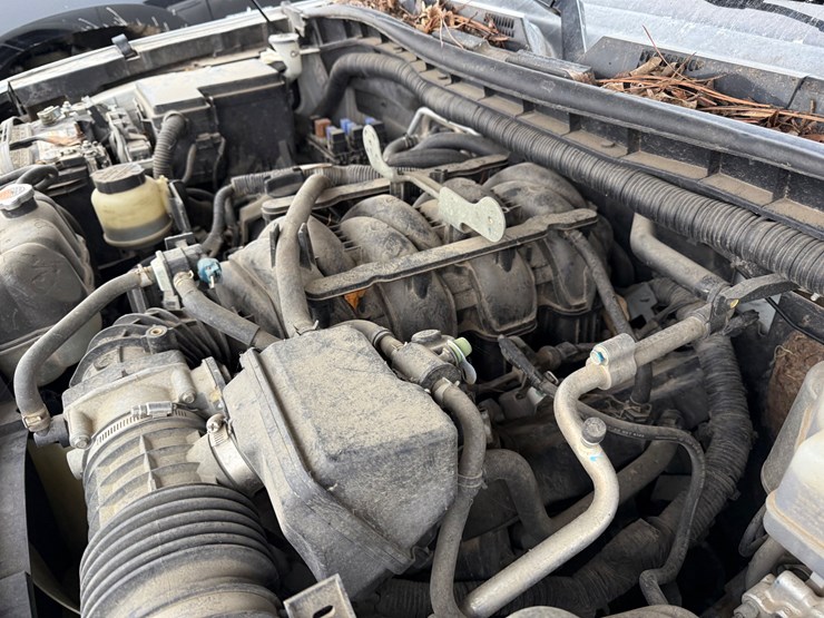 2012-infiniti-qx56-image-71