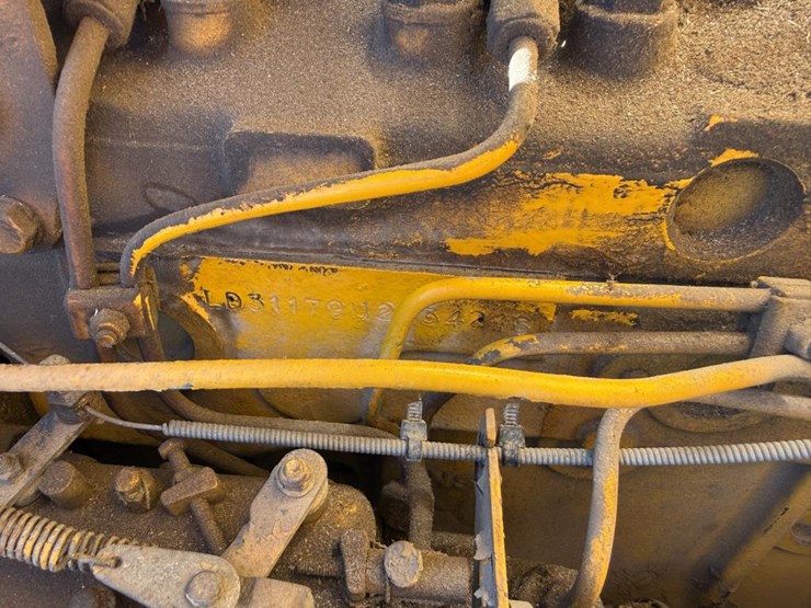 #1975-•-massey-ferguson-14k-forklift-image-43