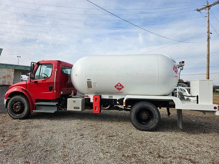 2016-freightliner-s2g-image-8