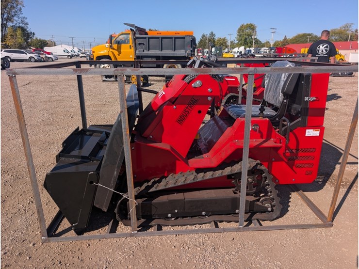 agt-sda-140t-mini-wheel-loader-image-3