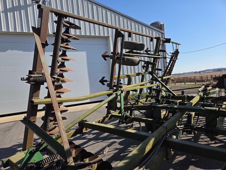 24'-farmhand-sf-4300-soil-finisher-image-5