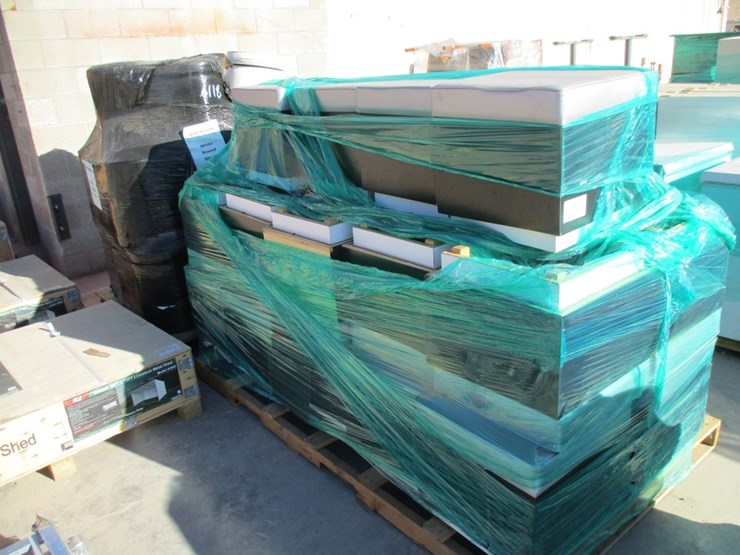 lot-of-(2)-pallets-round/square-ottomans,-image-2