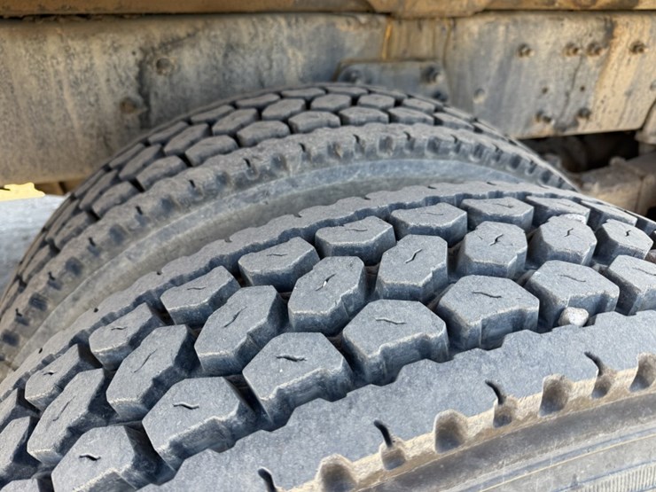 #1953-•-1998-ford-fuel-truck-image-84