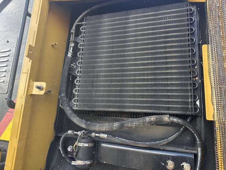 2016-caterpillar-501-hd-image-55