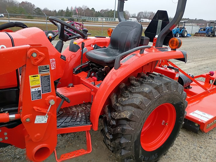 2022-kubota-la526-image-31