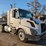 2015-volvo-vnl-day-cab-image-3