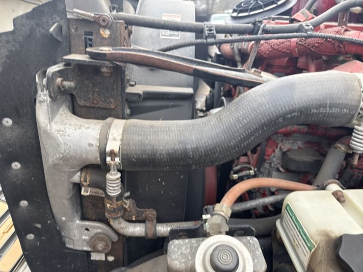 #2000-•-2014-freightliner-altec-digger-derrick-image-30