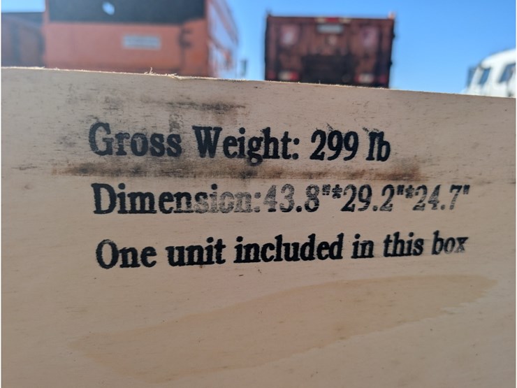 agt-mini-skid-steer-4-in-1-bucket-w/-teeth-40"-image-7