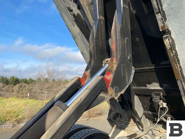 1986-gmc-c7000-truck-image-63