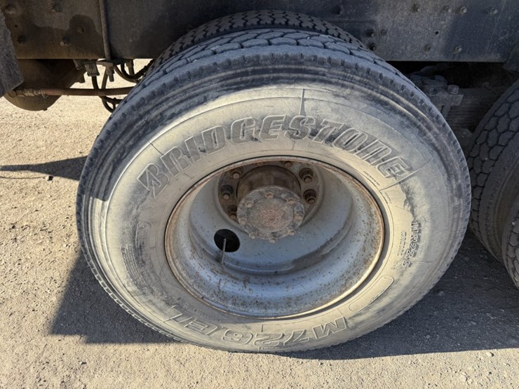 #1953-•-1998-ford-fuel-truck-image-87