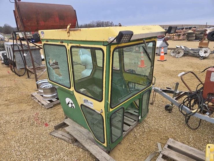 #7288-•-john-deere-4020-cab-image-1