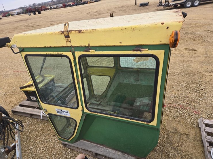 #7288-•-john-deere-4020-cab-image-4