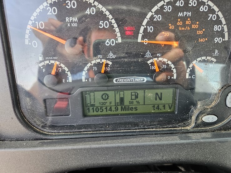 2016-freightliner-s2g-image-60