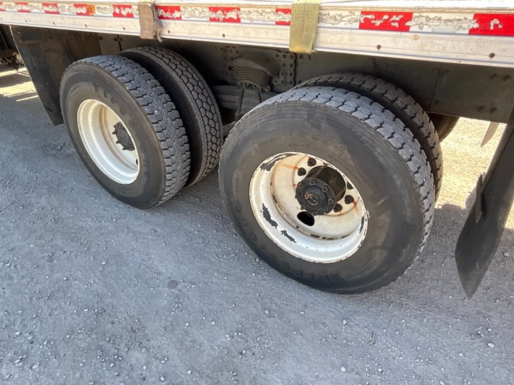 2013-freightliner-sd114-material-crane-image-17