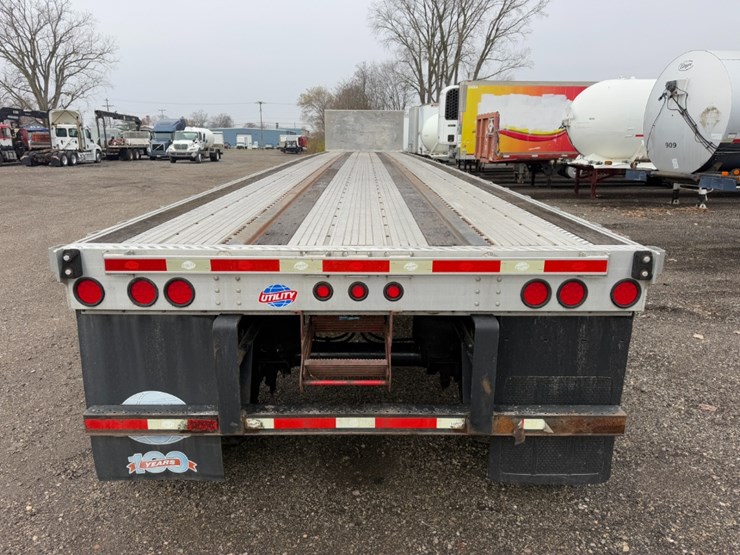 2014-utility-flatbed-image-4