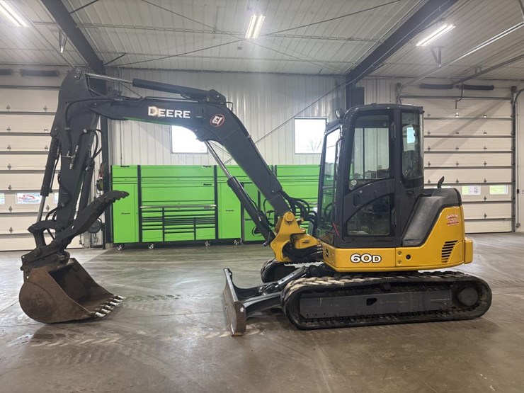 deere-60d-image-1