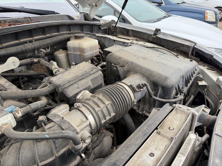 2012-infiniti-qx56-image-66