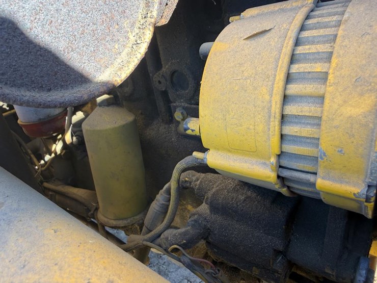 #1975-•-massey-ferguson-14k-forklift-image-42