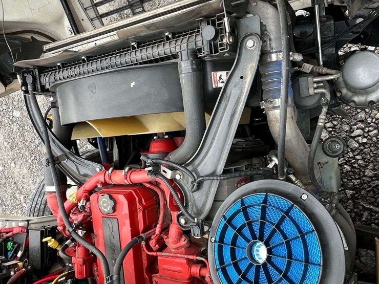 2017-freightliner-m2-s/a-tank-truck-image-51