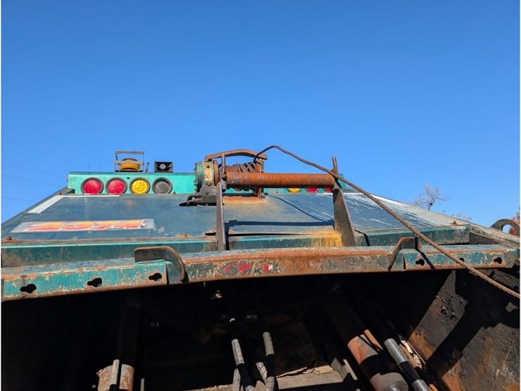 loadmaster-sxl27-trash-compactor-image-8