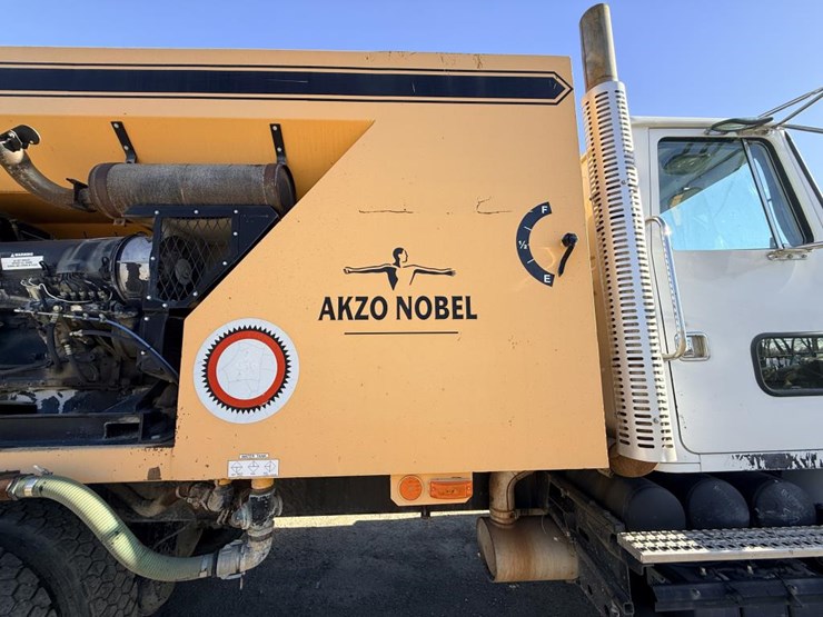 1999-akzo-nobel-hd10-image-32