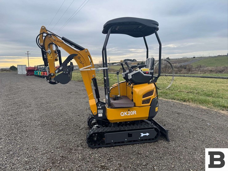 2025-cfg-industrial-qk20r-mini-excavator-image-3
