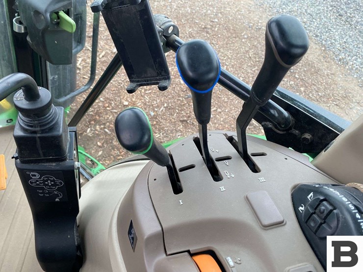 2018-john-deere-5090m-image-64