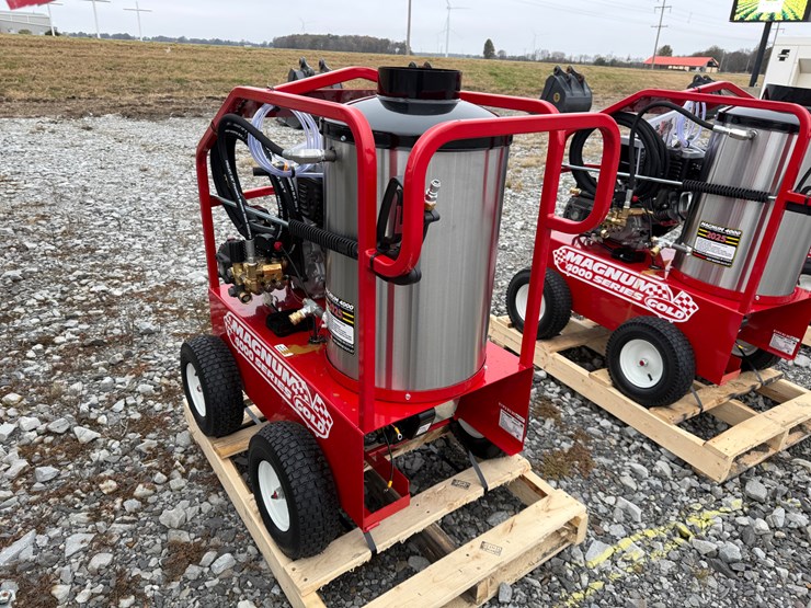 #1-•-unused-magnum-4000-series-hot-water-pressure-washer-2545147-inv#33540-image-6