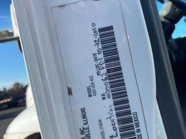 2011-international-durastar-4300-image-82