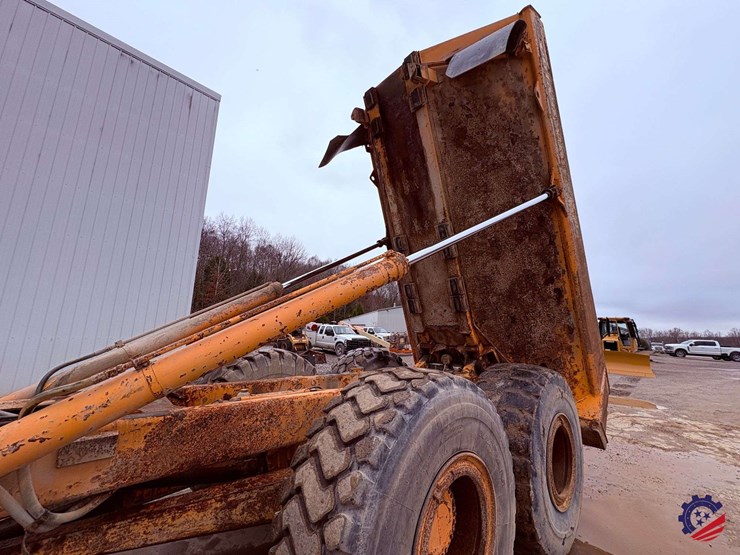 1995-volvo-a30-image-76