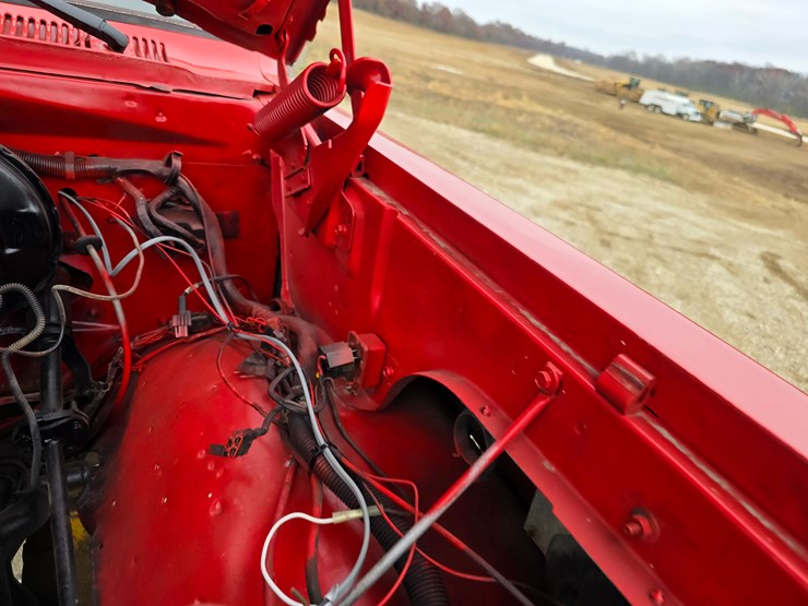 1986-dodge-ram-charger-image-49