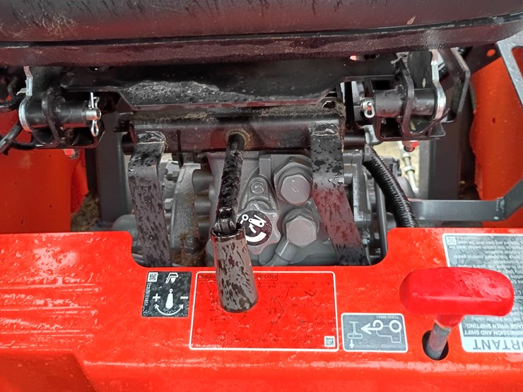 2022-kubota-la526-image-42