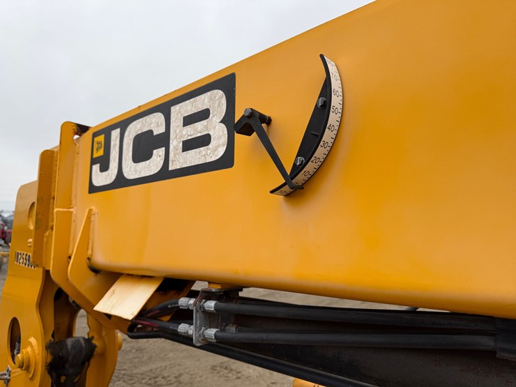 2018-jcb-509-42-image-40
