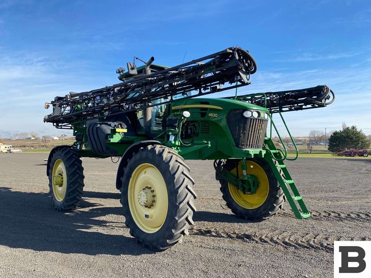 2013-john-deere-4830-image-7